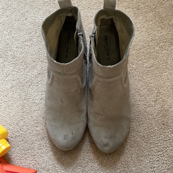 Mossimo Suede booties - Picture 2 of 6